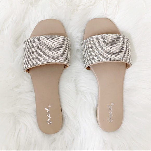 NEW Lexi Sandal- in Nude - Picture 2 of 5